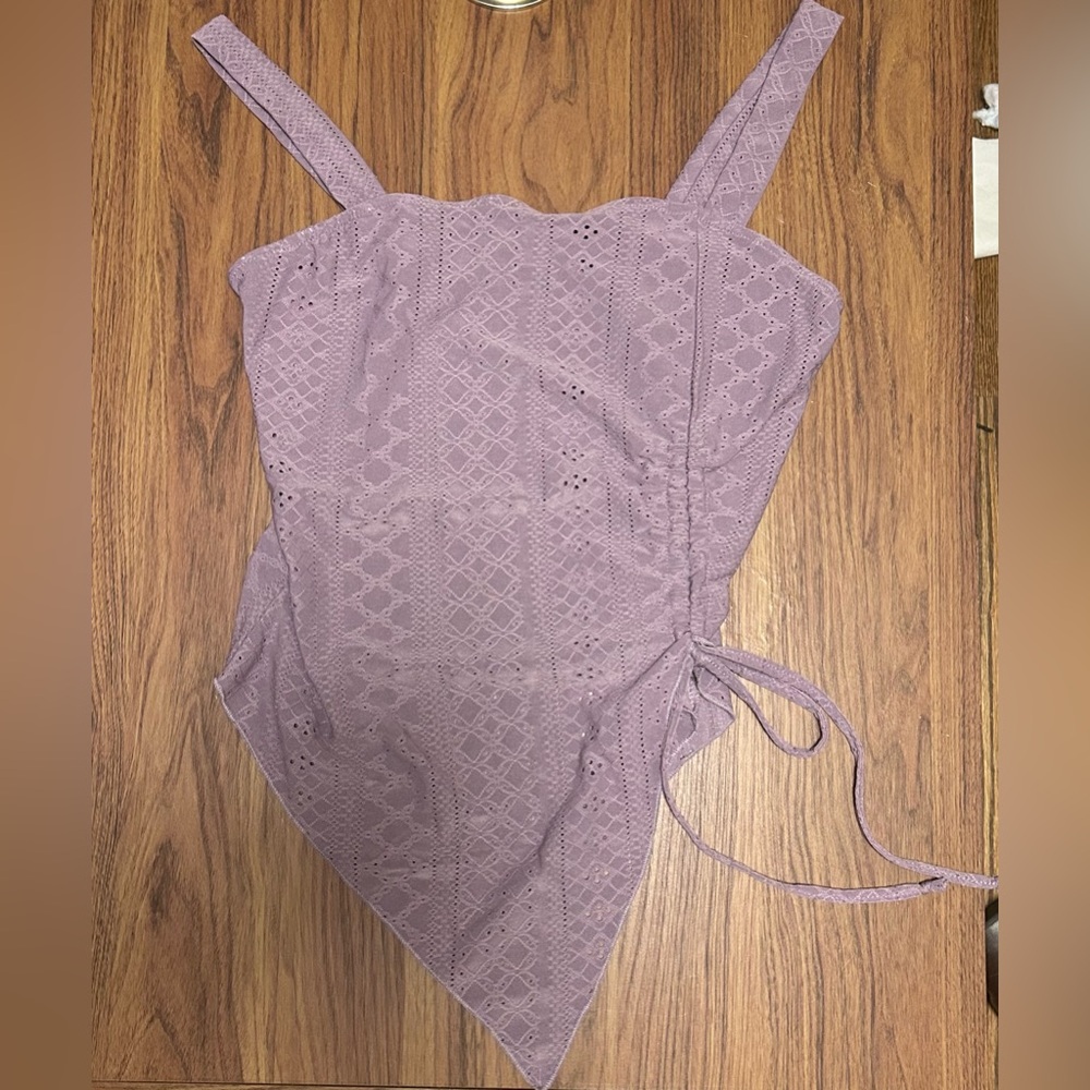 Lavender Eyelet Tie-Side Asymmetric Tank